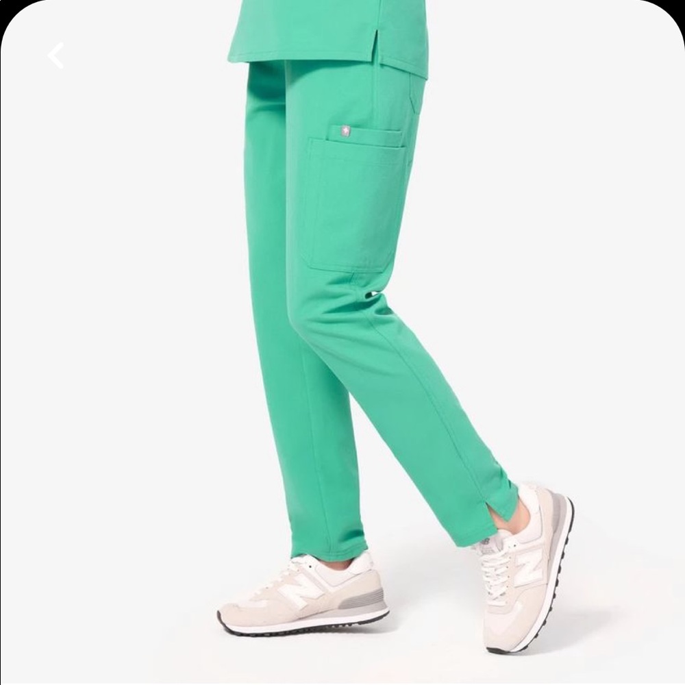 Figs Surgical Green Yola Skinny Scrub Pants